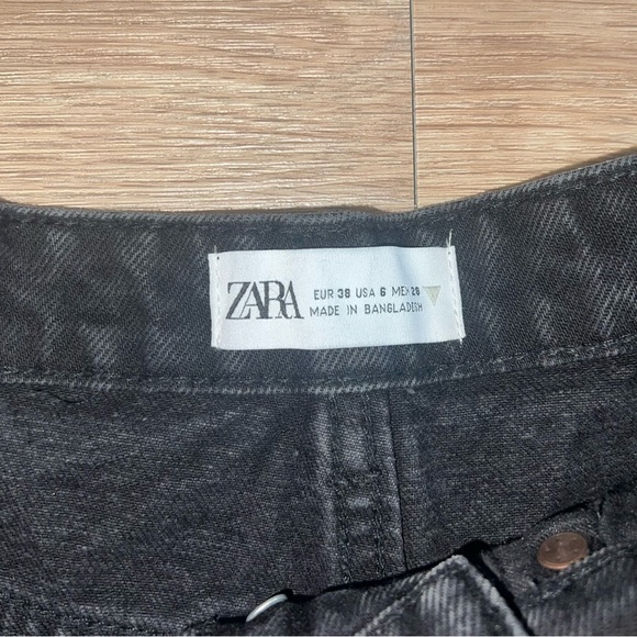 Zara shorts - Picture 3 of 3
